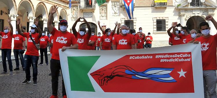 Per carenza di medici: quasi 500 medici cubani dovrebbero aiutare in Italia