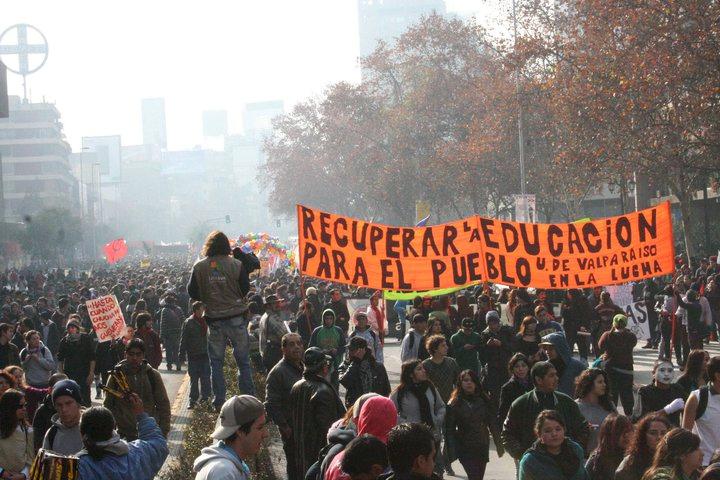 Transparent: "Wiederaneignung der Bildung für das Volk"