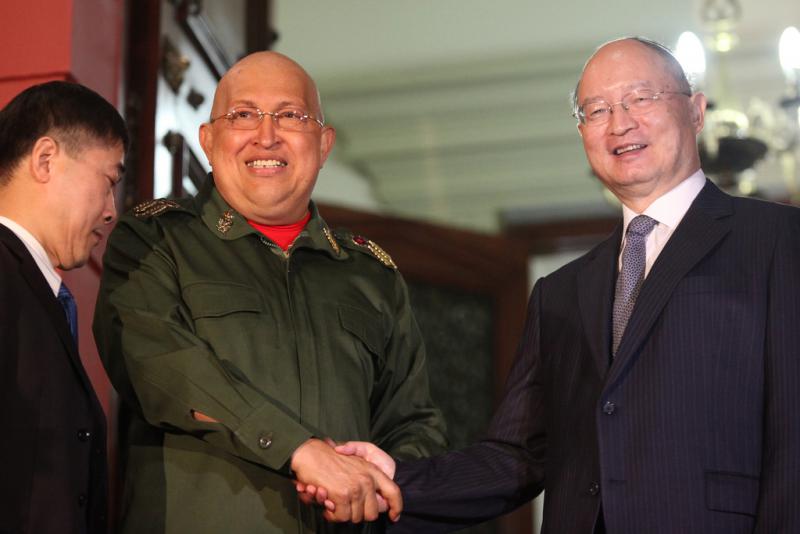 Der venezolanische Präsident Hugo Chávez und Chen Yuan, Präsident der Chinesischen Entwicklungsbank