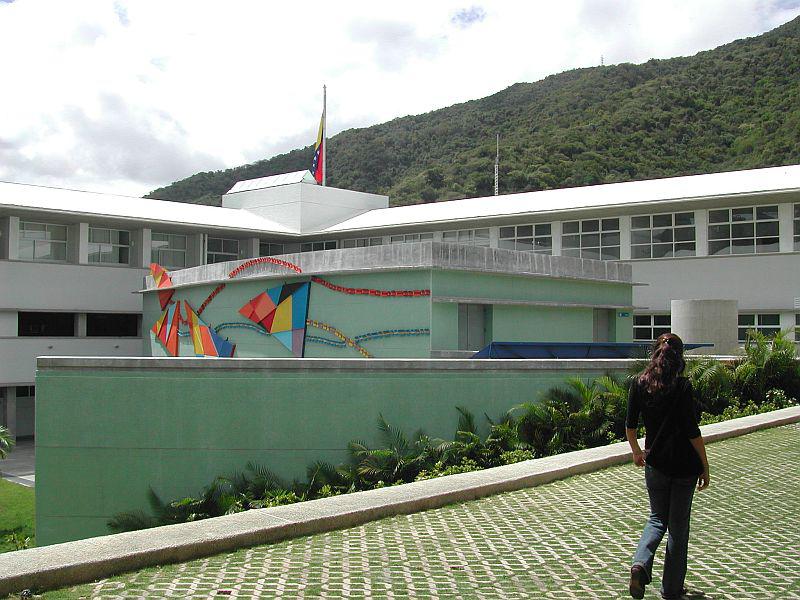 Das weitläufige Gelände der Klinik im Westen von Caracas