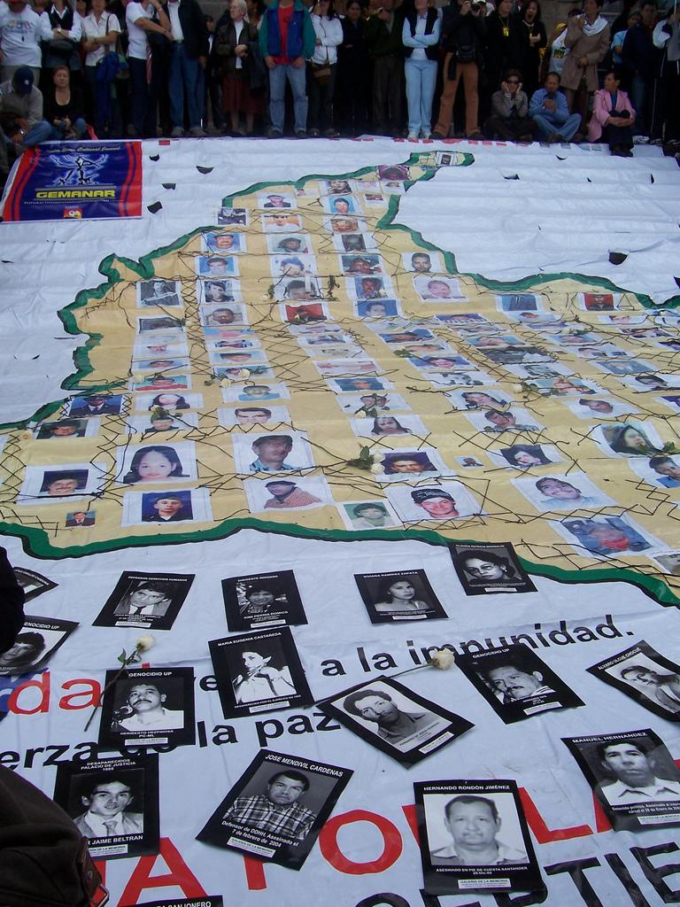 Opfer des bewaffneten Konflikts: Bilder verschwundener Kolumbianer