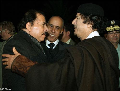 Ortega und Gaddafi in Libyen