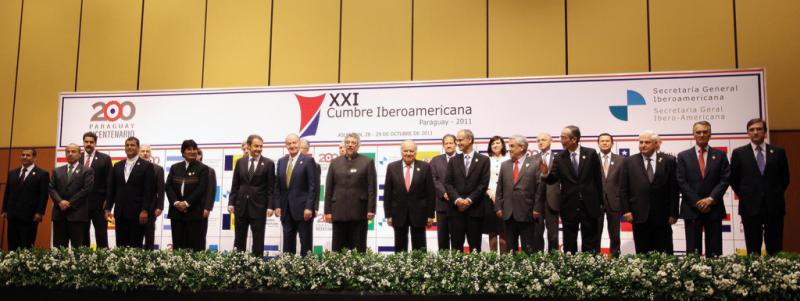 Offizielles Foto beim 21. Iberoamerikanischen Gipfel im Jahr 2011