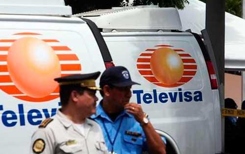 Von der Polizei in Nicaragua beschlagnahmte Lieferwagen mit Televisa-Logo