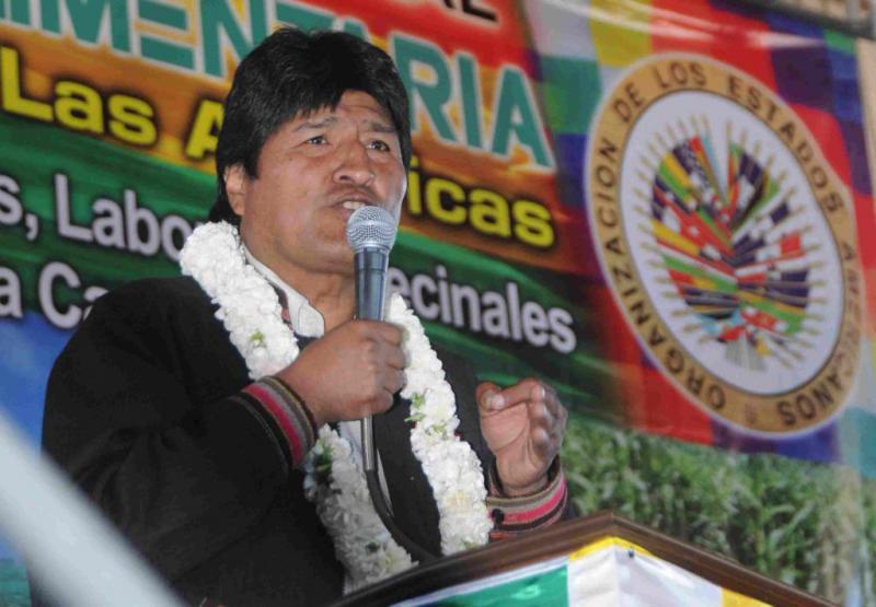 Evo Morales spricht bei der Eröffnung