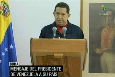 Ende Juni 2011, nach einem chirurgischen Eingriff in Kuba, teilt Chávez in einer Fenrsehansprache mit, dass er an Krebs erkrankt ist.