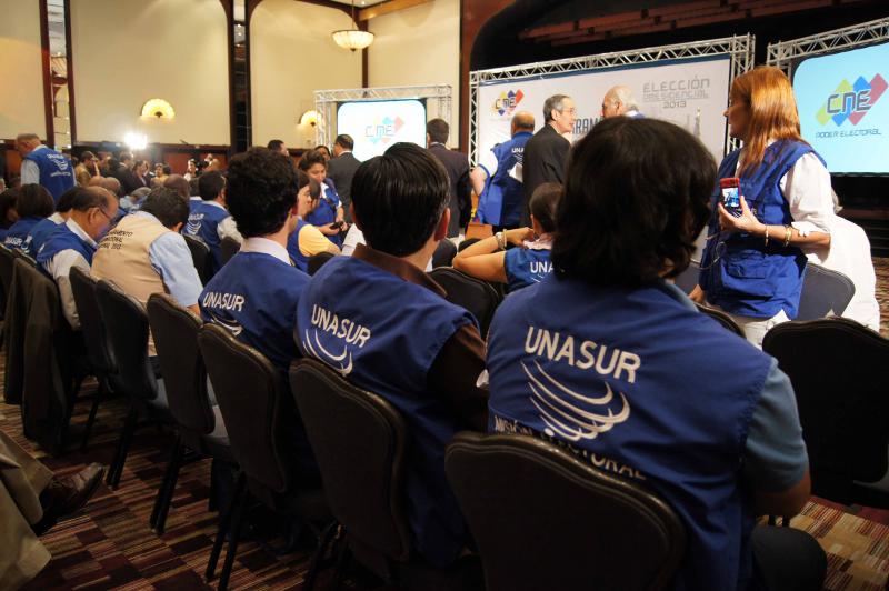 Mitglieder der Delegation des UNASUR bei den Wahlen in Venezuela.