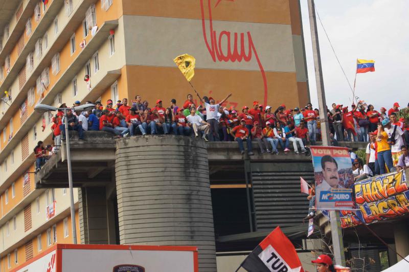 In Bühnen in ganz Caracas wurde der Abschluss der Wahlkampagne begangen