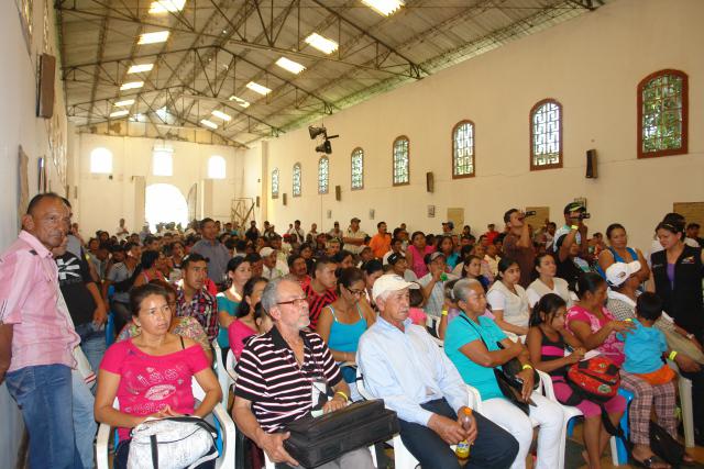 Teilnehmer der Anhörung in Caloto, Cauca.