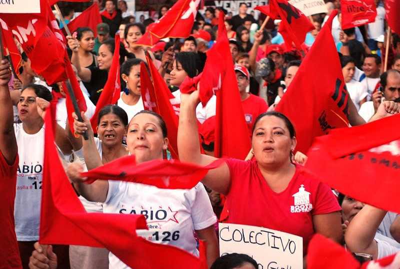 Hoffen auf den Wahlsieg: Anhängerinnen von Präsidentschaftskandidatin Xiomara Castro bei einer Kundgebung in der vergangenen Woche