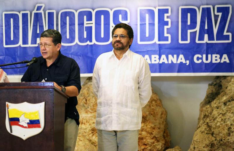 Die Delegation der FARC verkündet in Havanna die unilaterale 30-tägige Waffenruhe