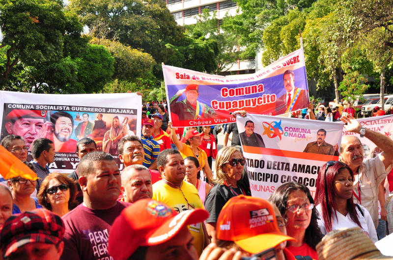 Tausende Kommunarden aus allen Bundesstaaten Venezuelas waren nach Caracas gekommen