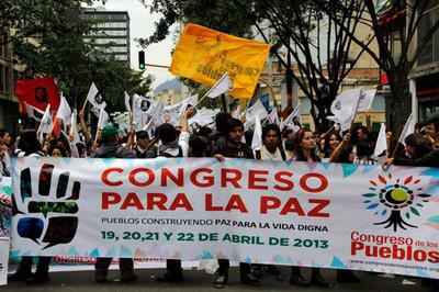 Zehntausende beteiligten sich am Friedenskongress im April in Bogotá