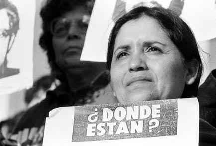 "Wo sind sie?" Familienangehörige in Argentinien bei einer Demonstration