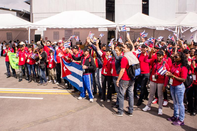 Besondere Aufmerksamkeit kam der kubanischen Delegation zu, der zahlreiche Organisationen ihre Solidarität aussprachen