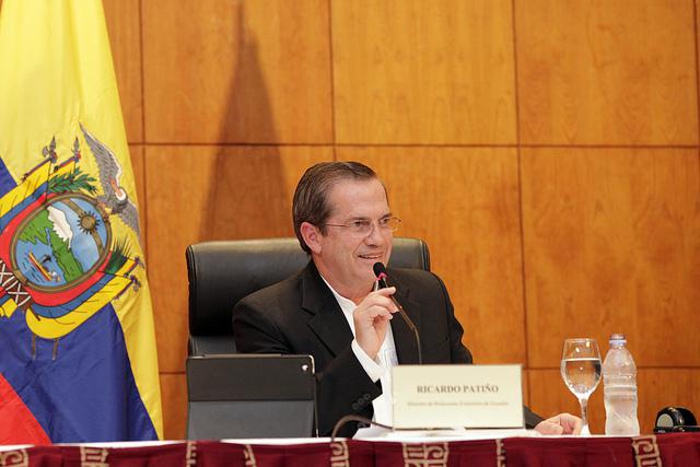 Ecuadors Außenminister Ricardo Patiño bei der Pressekonferenz am Montag in Hanoi