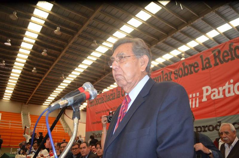Gegner der Stromprivatisierung: PRD-Gründer Cuauhtémoc Cárdenas beim Aktivistenkongress