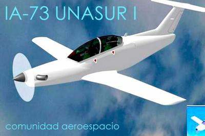 Prototyp des militärischen Schulungsflugzeuges "IA-73 Unasur I"
