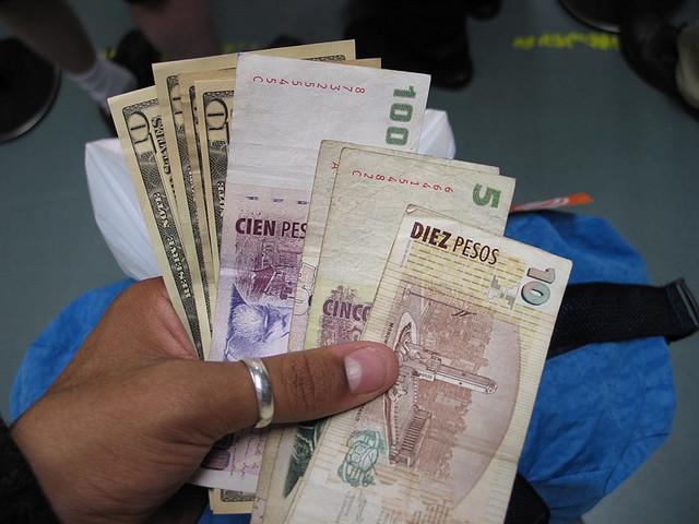 US-Dollar und Peso dürfen jetzt wieder getauscht werden