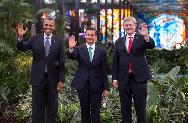 Die Präsidenten Barack Obama, Enrique Peña Nieto und Stephen Harpe beim Gipfeltreffen der nordamerikanischen Länder in Toluca