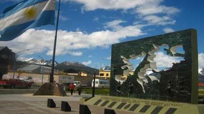 Malwinen-Monument in der südargentinischen Stadt Ushuaia