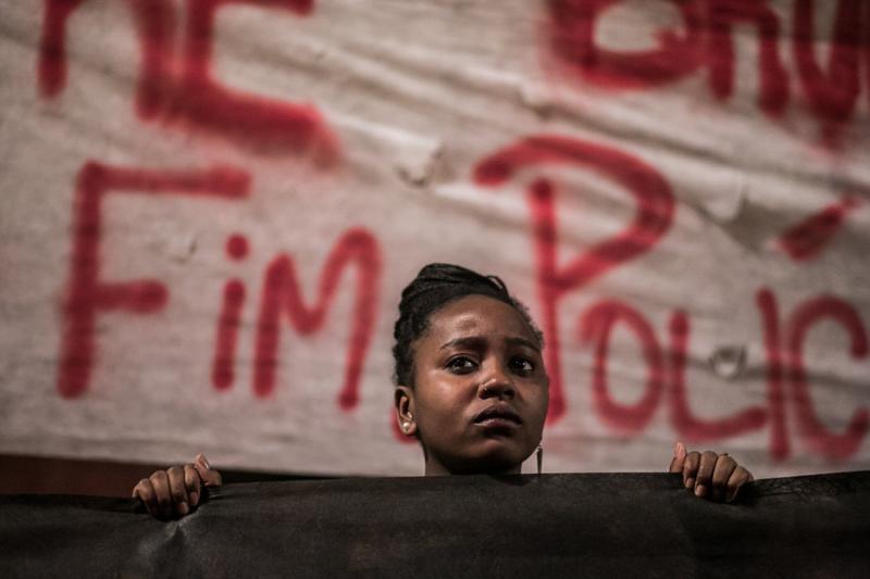 Teilnehmerin der Demonstration in São Paulo