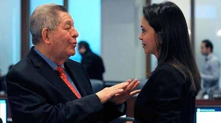 María Corina Machado und Panamas OAS-Botschafter Arturo Vallarino