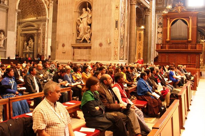 Rund 100 Vertreter sozialer Bewegungen aus aller Welt kamen auf Einladung des Papstes in den Vatikan