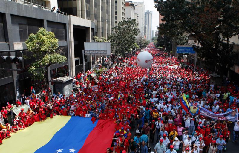 Großdemonstration von PDVSA-Arbeitern und linken Basisaktivisten am Dienstag in Caracas