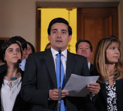 Chiles Innenminister Rodrigo Peñailillo hat den Beginn einer kostenfreien universitäre Bildung für März 2016 angekündigt