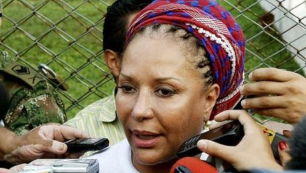 Piedad Córdoba, Menschenrechtsaktivistin und Sprecherin der Bewegung Marcha Patriótica, warnt vor den Feinden des Friedens in Kolumbien