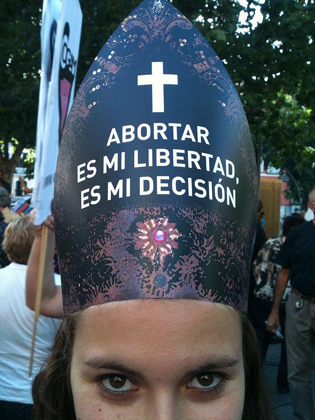 Protest für die Entscheidung der Frau über den Abbruch ihrer Schwangerschaft. Vor dem Ibero-Gipfel in Mexiko machten konservative Gruppen gegen diese Haltung Stimmung