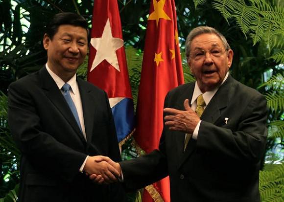Kubas Präsident Raúl Castro und sein chinesischer Amtskollege Xi Jinping. Kuba hatte während seiner Celac-Präsidentschaft die Bildung des Forums mit China vorbereitet