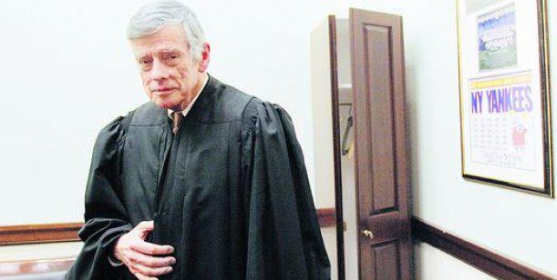 US-Richter Griesa, der mit seinem Urteil den argentinischen Schuldenstreit angeheizt hatte, setzte Daniel Pollack als Vermittler ein