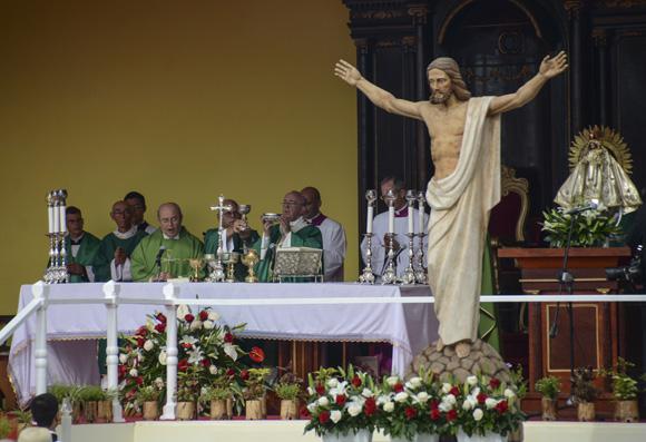 Der Papst bei der Messe