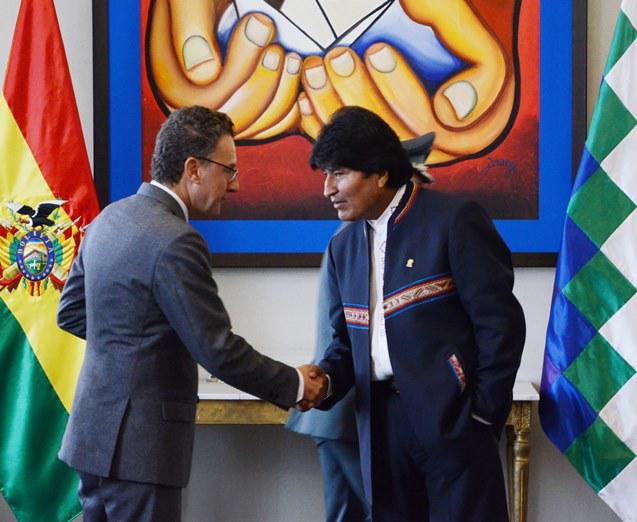 Antonino De Leo  vom UNODC und Boliviens Präsident Evo Morales am Montag in La Paz