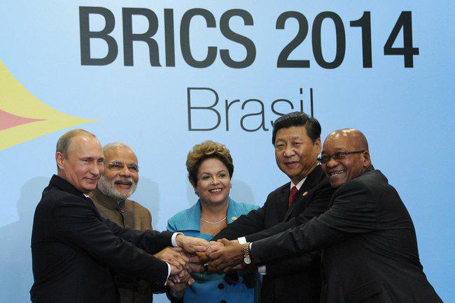 Die BRICS-Staatschefs zum Gipfel am 15. Juli 2014 in Brasilien