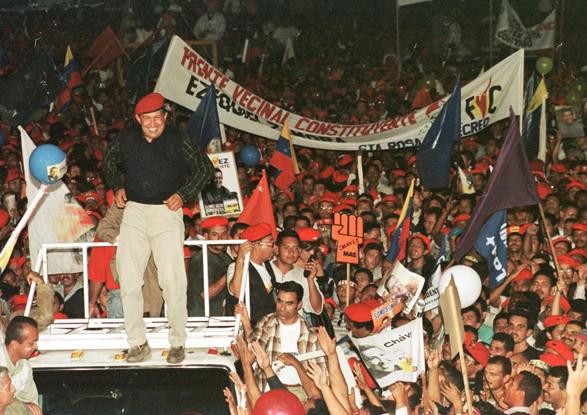 Feier des Wahlsieges von Hugo Chávez am 6. Dezember 1998 in Caracas, Venezuela