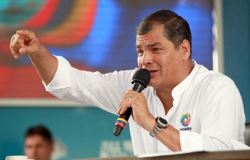 Präsident Correa bei der wöchentlichen Informationssendung seiner Regierung, "Enlace Ciudadano" am 21. Februar in Santa Clara