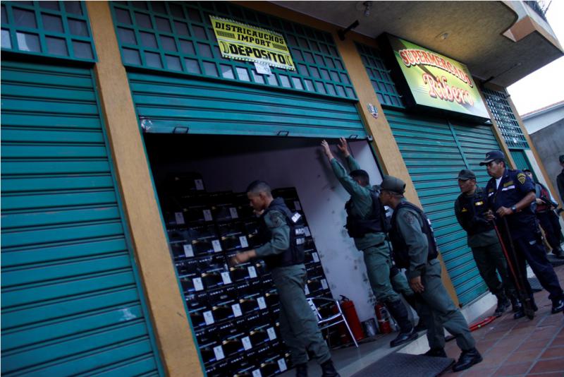 In den fünf Bezirken Táchiras wird Schmuggelware gesucht