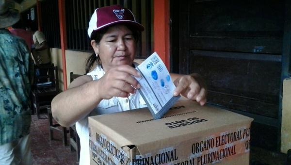 In Beni waren knapp 227.000 Menschen, in Tarija rund 328.000 Menschen zur Wahl aufgerufen