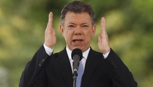 Präsident Santos ordnete Bombardierungen gegen die FARC als Strafmaßnahme an