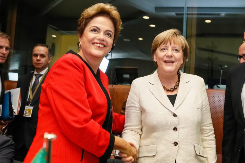 Rousseff und Merkel beim Gipfeltreffen der Europäischen Union und der Gemeinschaft der lateinamerikanischen und karibischen Staaten (Celac) am 10. Juni 2015 in Brüssel