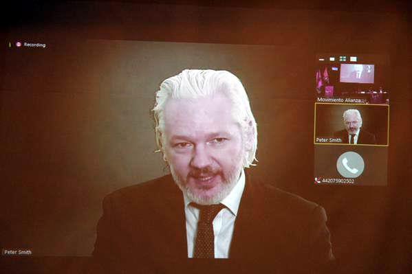 Julian Assange war per Videoübertragung zugeschaltet