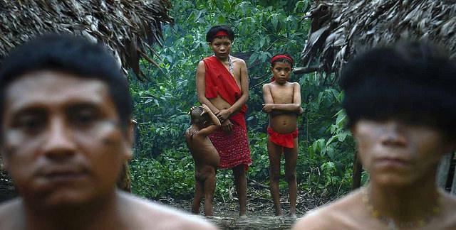 Die Yanomami leiden unter Malaria, Hunger und Angriffen seitens illegaler Arbeiter:innen
