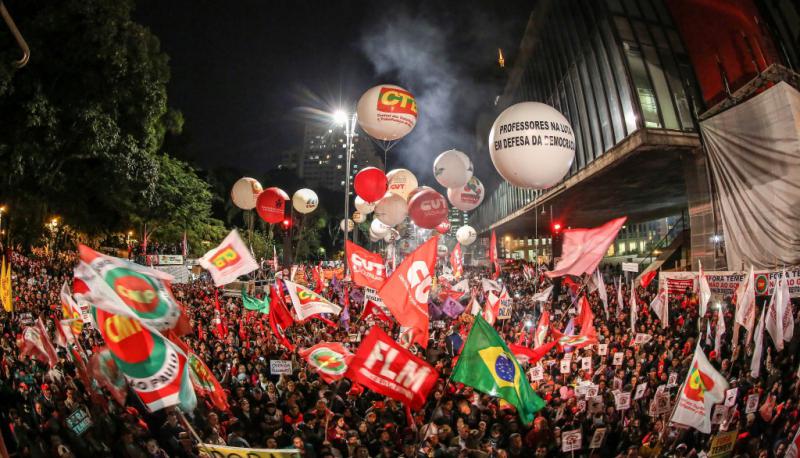 Tausende protestierten auch in São Paulo