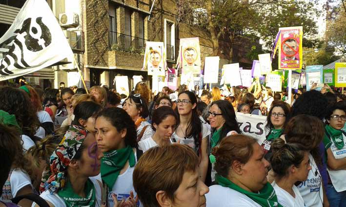 Protest auch gegen die Politik von Präsident Mauricio Macri, der eine dezidiert neoliberale Linie verfolgt