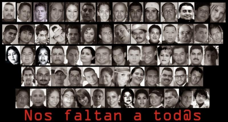 "Sie fehlen uns alle". Plakat mit Bildern von Verschwundenen. In Mexiko gelten derzeit nach offiziellen Angaben 27.887 Personen als "nicht auffindbar"