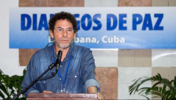 Einer der Sprecher der Farc alias Pastor Alape kritisiert die Dissidenten einer Guerilla-Front