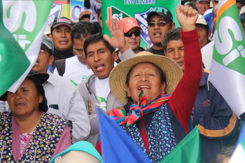 Befürworter der Wiederwahl bei einer Veranstaltung in Oruro